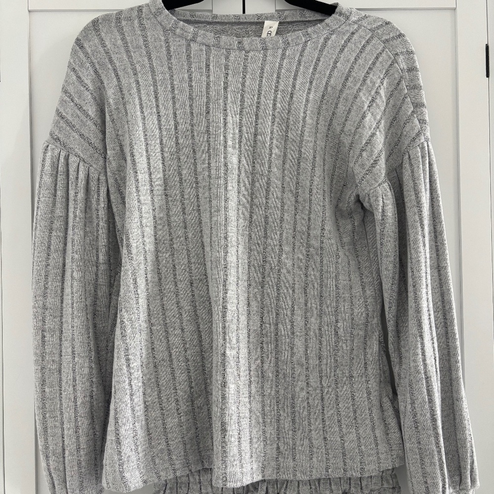 Sweatshirt and sweatpants set